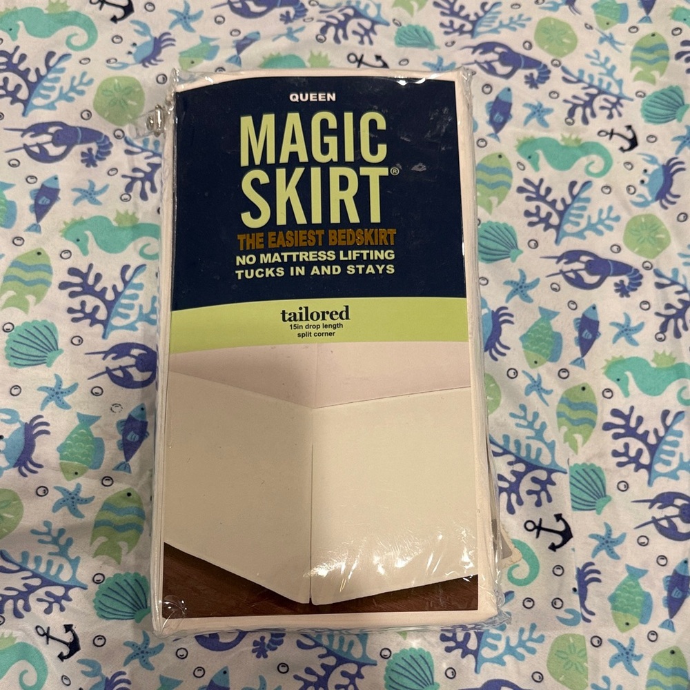 New in packaging - Magic Skirt bedskirt (queen size)